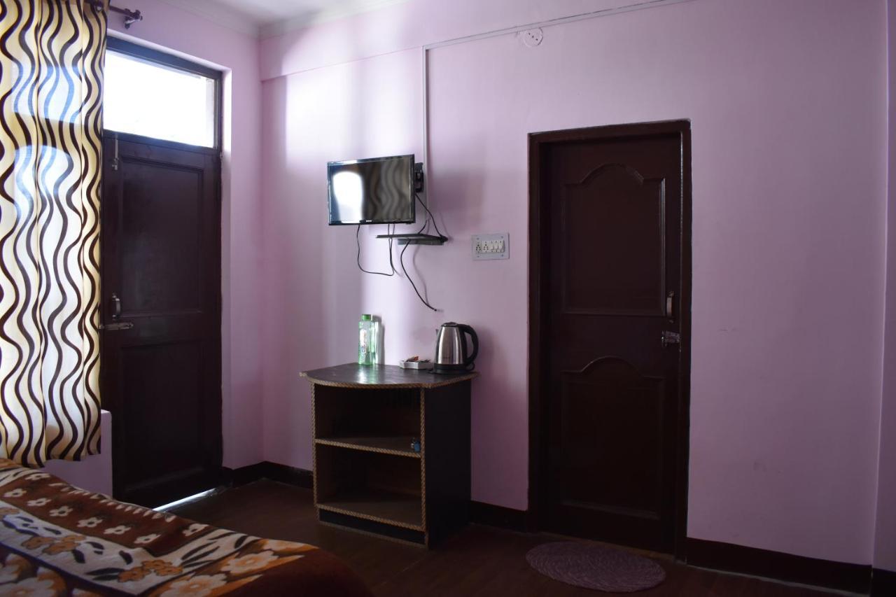 Hostel Who Needs Map Mcleodganj McLeod Ganj Dış mekan fotoğraf