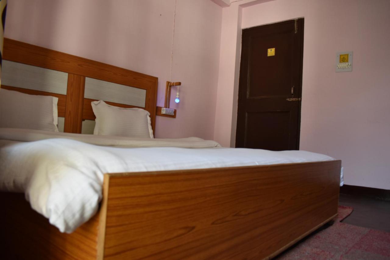 Hostel Who Needs Map Mcleodganj McLeod Ganj Dış mekan fotoğraf
